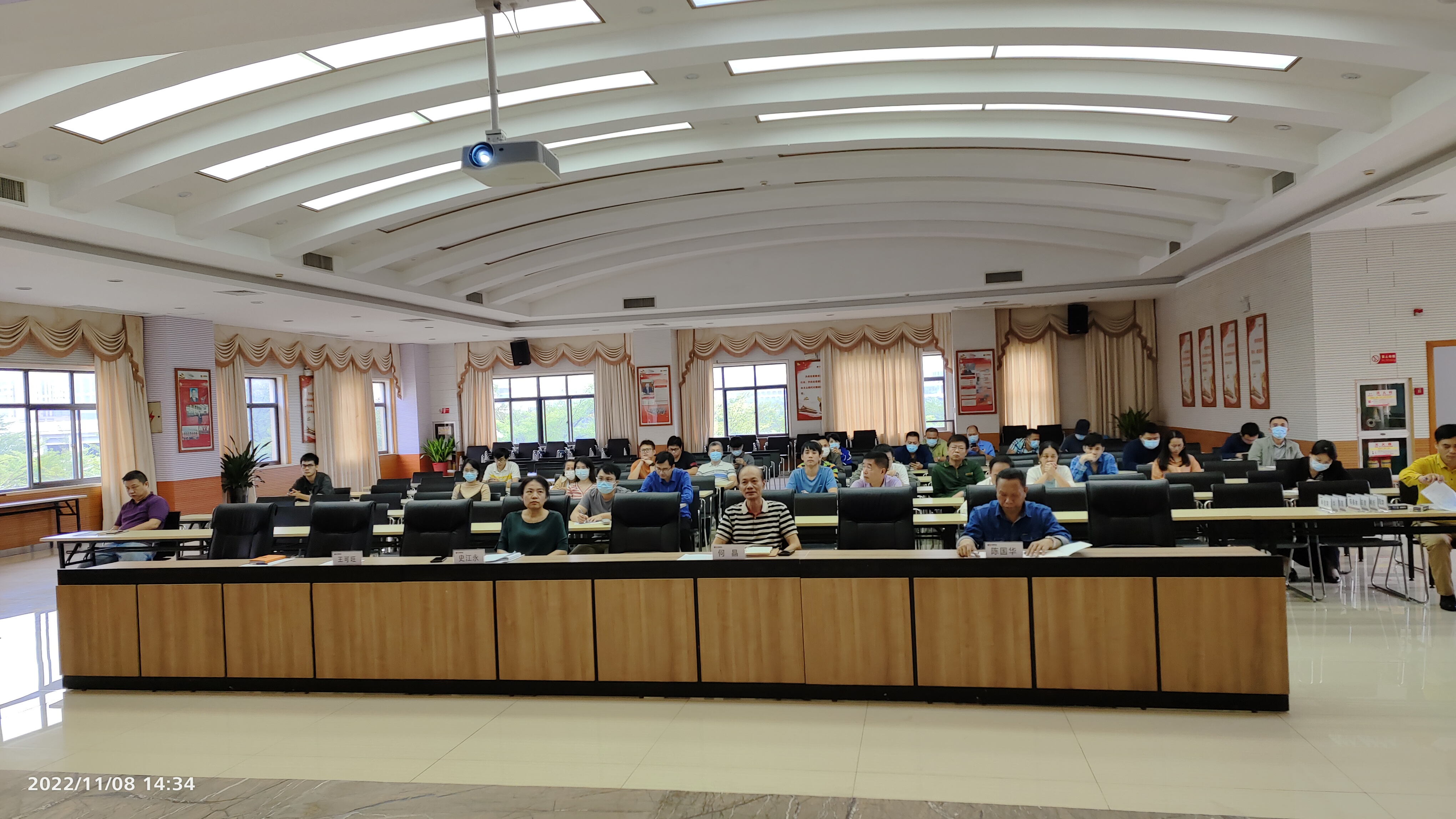 海南皇隆制藥股份有限公司舉行2022年度 安全消防培訓(xùn)演練暨安全先進(jìn)個(gè)人表彰大會